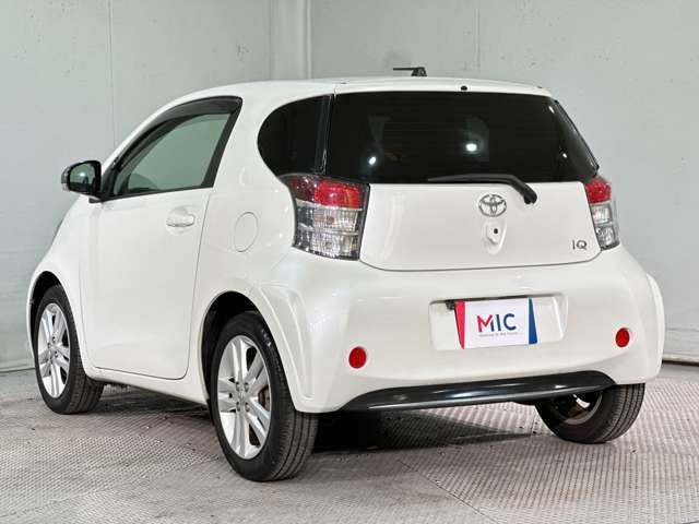 TOYOTA IQ 2012 Image 31