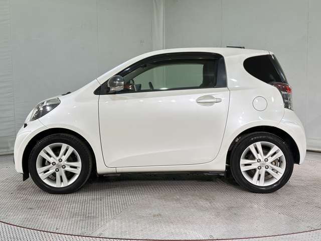 TOYOTA IQ 2012 Image 31