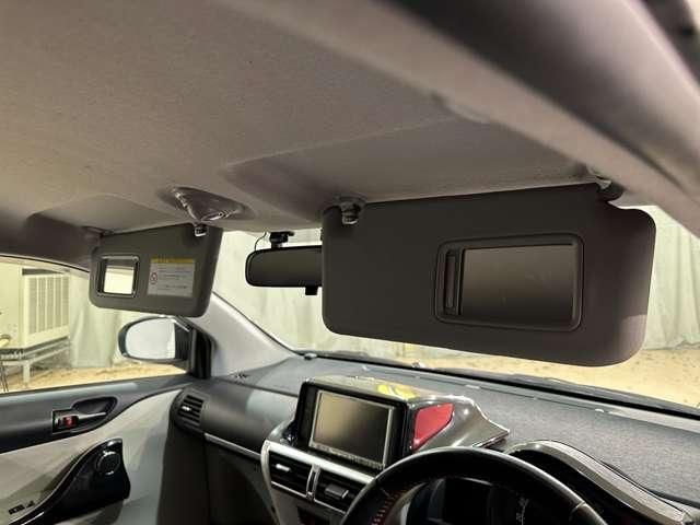 TOYOTA IQ 2012 Image 31