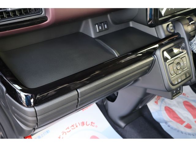 SUZUKI SPACIA CUSTOM 4WD 2025 Image 31