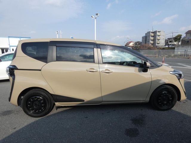 TOYOTA SIENTA 2019 Image 31