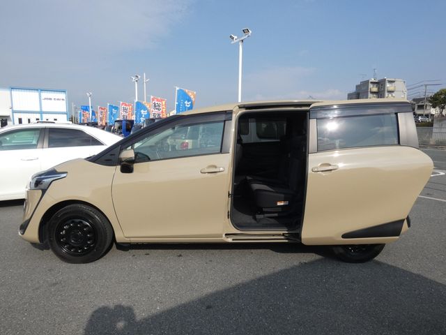 TOYOTA SIENTA 2019 Image 31
