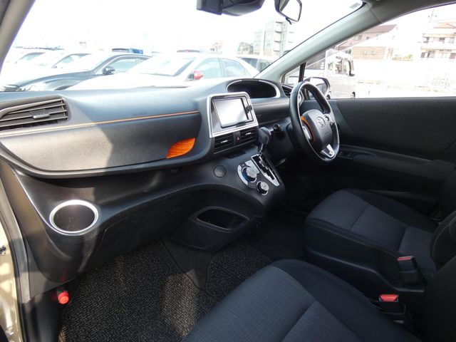 TOYOTA SIENTA 2019 Image 31