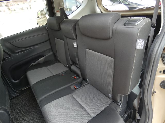 TOYOTA SIENTA 2019 Image 31