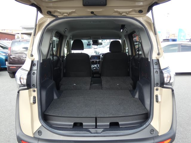 TOYOTA SIENTA 2019 Image 31