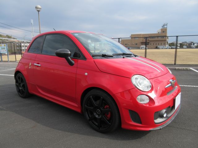 FIAT ABARTH 695 2011 Image 31