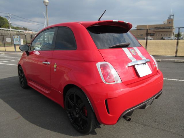 FIAT ABARTH 695 2011 Image 31