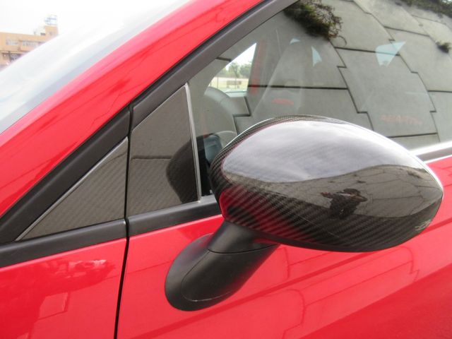 FIAT ABARTH 695 2011 Image 31