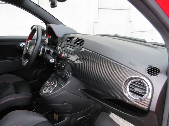 FIAT ABARTH 695 2011 Image 31