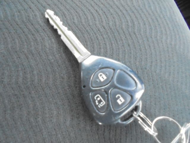 TOYOTA VOXY 2010 Image 31