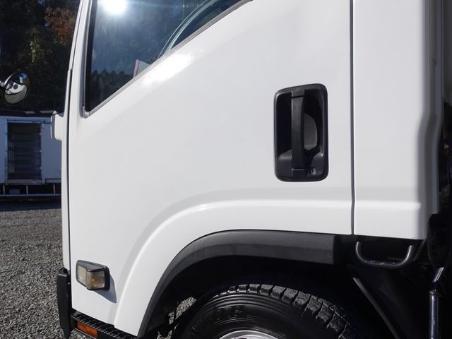 ISUZU ELF 2009 Image 31