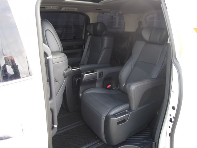 TOYOTA ALPHARD 2022 Image 31