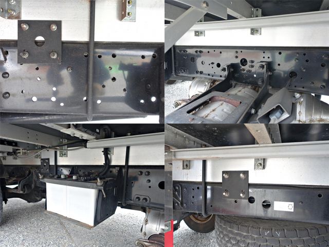 MITSUBISHI FUSOU FIGHTER 2017 Image 31