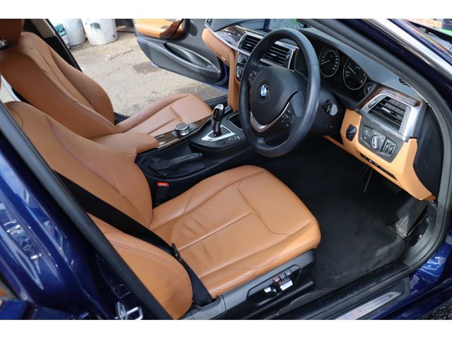 BMW 3SERIES TOURING 2019 Image 31