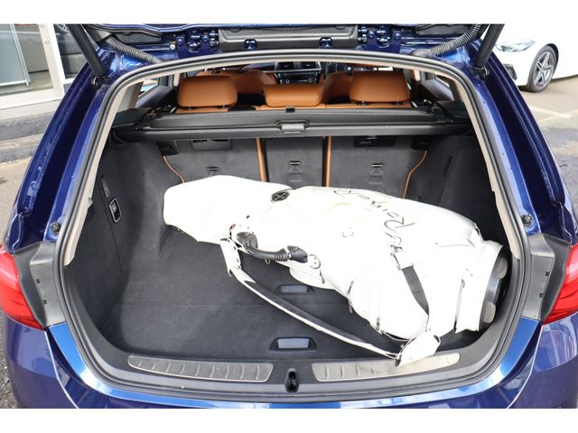 BMW 3SERIES TOURING 2019 Image 31