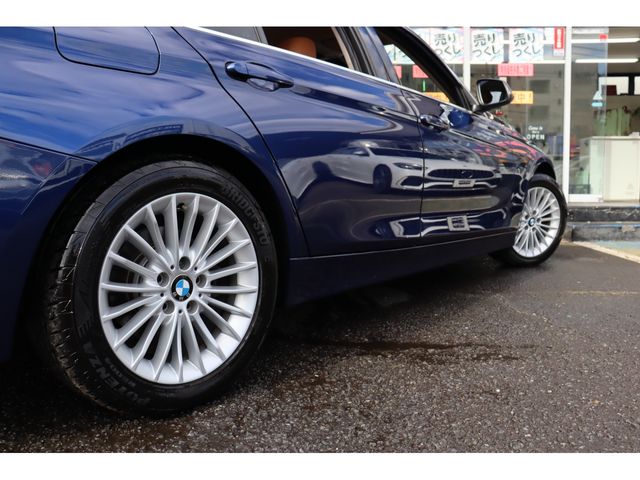 BMW 3SERIES TOURING 2019 Image 31