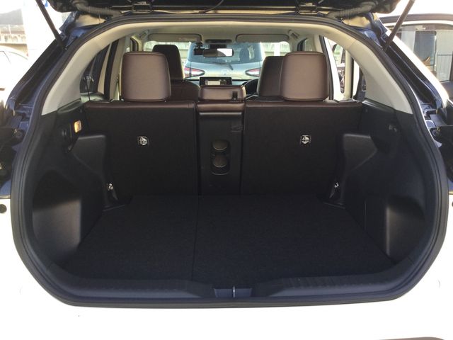 TOYOTA YARIS CROSS HYBRID 2022 Image 31