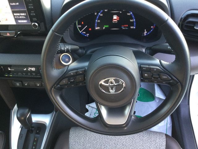 TOYOTA YARIS CROSS HYBRID 2022 Image 31