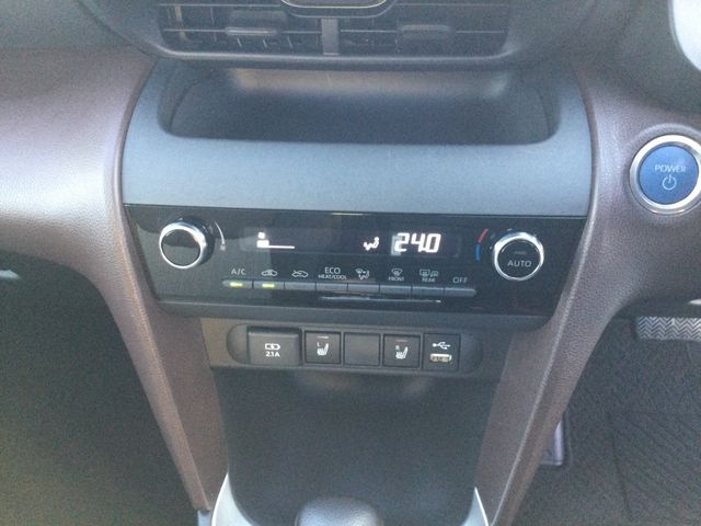 TOYOTA YARIS CROSS HYBRID 2022 Image 31