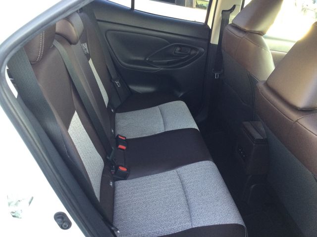 TOYOTA YARIS CROSS HYBRID 2022 Image 31