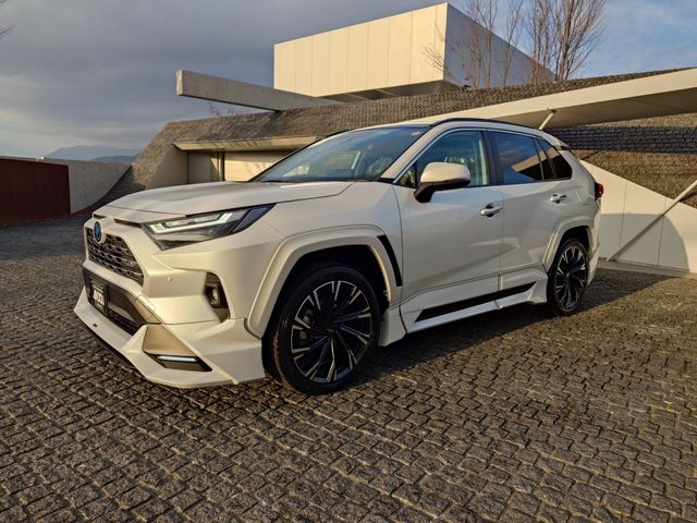 TOYOTA RAV4 HYBRID 4WD 2023 Image 31