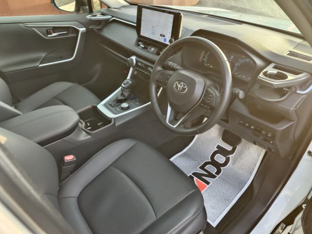 TOYOTA RAV4 HYBRID 4WD 2023 Image 31