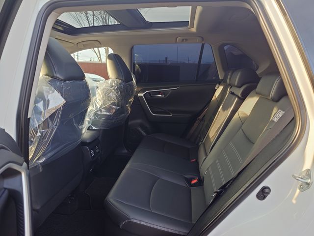 TOYOTA RAV4 HYBRID 4WD 2023 Image 31