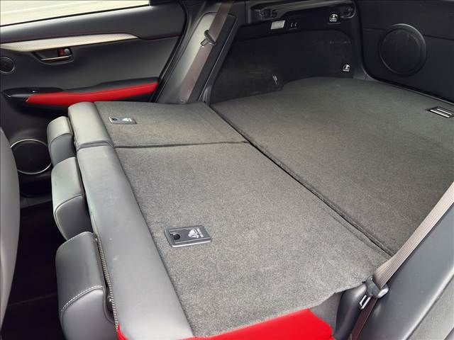 TOYOTA LEXUS NX300 2017 Image 31