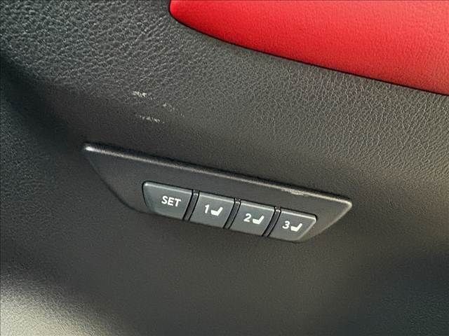 TOYOTA LEXUS NX300 2017 Image 31