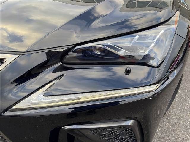 TOYOTA LEXUS NX300 2017 Image 31