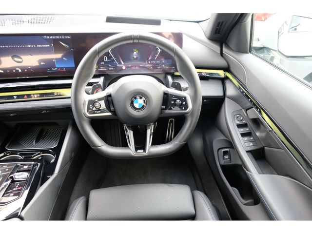 BMW 5SERIES TOURING 2025 Image 31