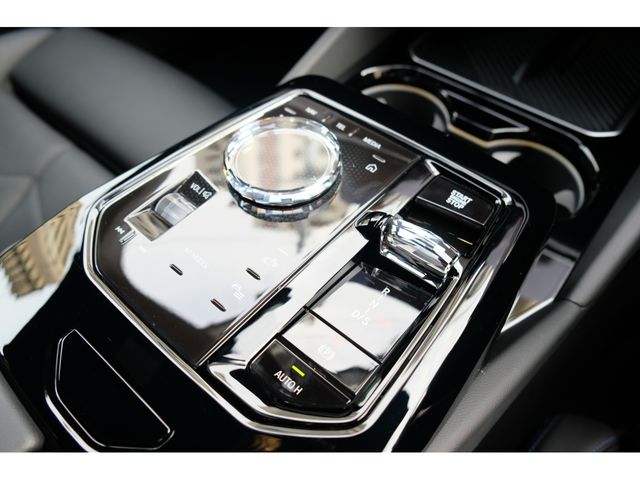 BMW 5SERIES TOURING 2025 Image 31