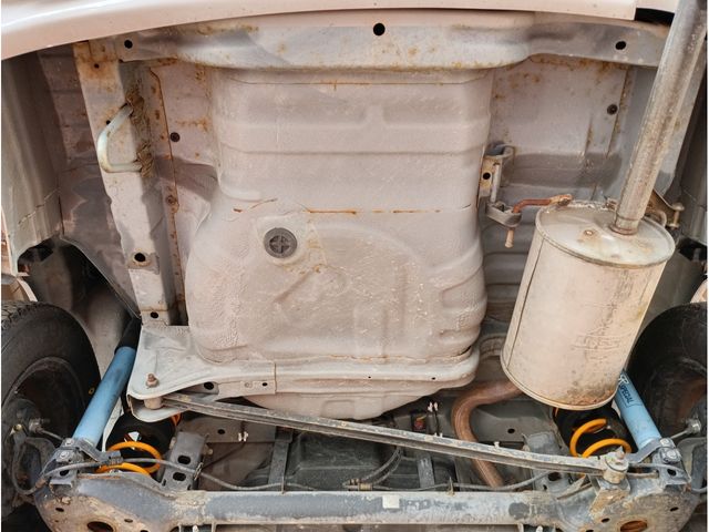 NISSAN MARCH BOX 2000 Image 31