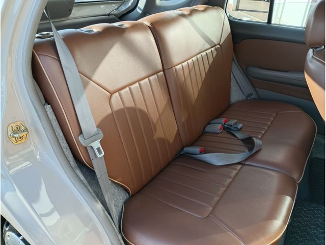 NISSAN MARCH BOX 2000 Image 31