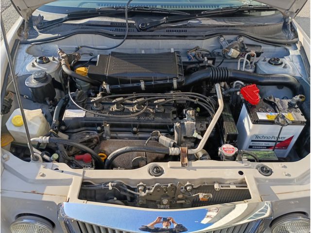 NISSAN MARCH BOX 2000 Image 31