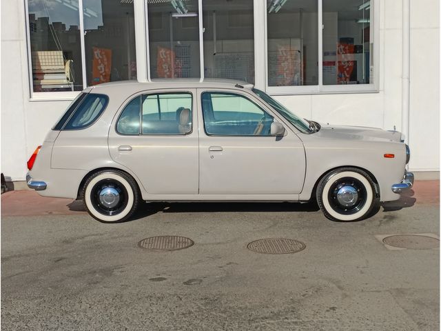 NISSAN MARCH BOX 2000 Image 31