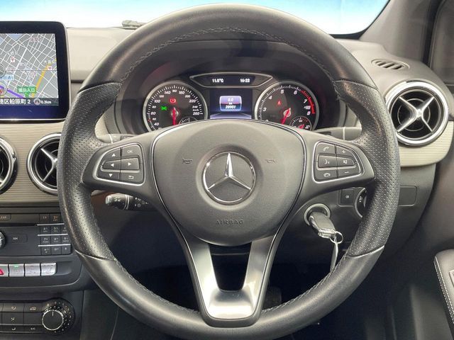 MERCEDES BENZ B CLAS 2017 Image 31