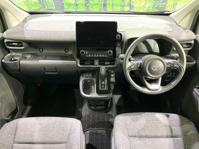 TOYOTA SIENTA HYBRID 2025 Image 31