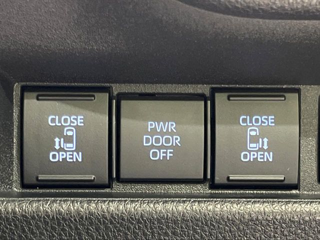 TOYOTA SIENTA HYBRID 2025 Image 31