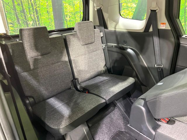 TOYOTA SIENTA HYBRID 2025 Image 31