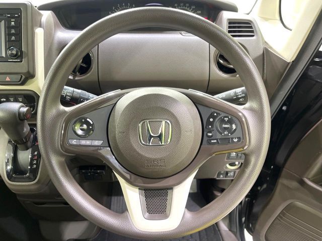 HONDA N BOX 2022 Image 31