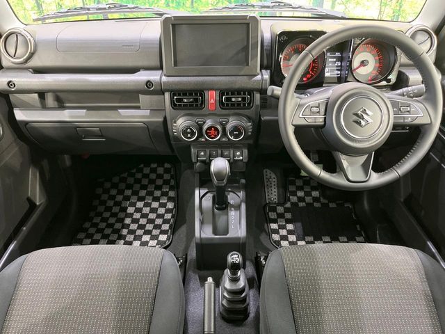 SUZUKI JIMNY NOMADE 2025 Image 31