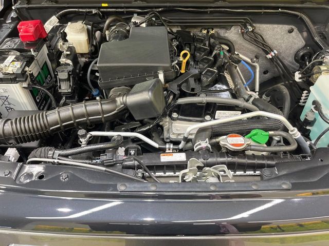 SUZUKI JIMNY NOMADE 2025 Image 31