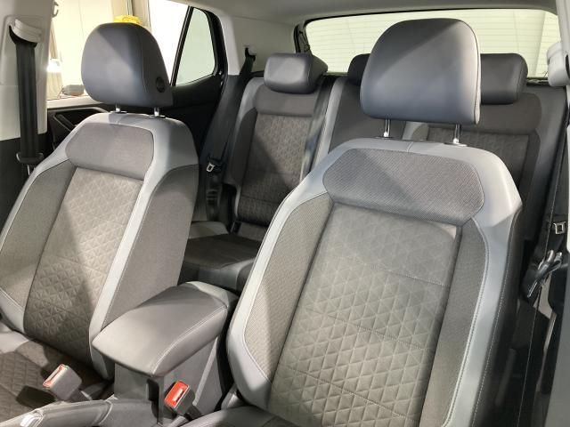 VOLKSWAGEN T-CROSS 2023 Image 31