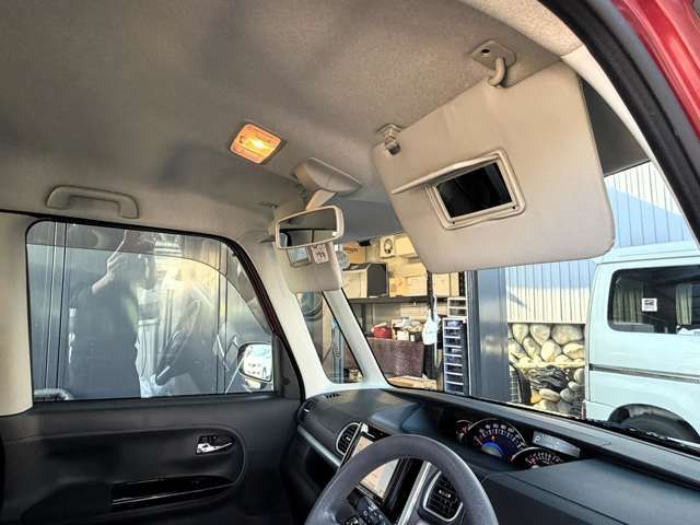 DAIHATSU TANTO CUSTOM 2015 Image 31