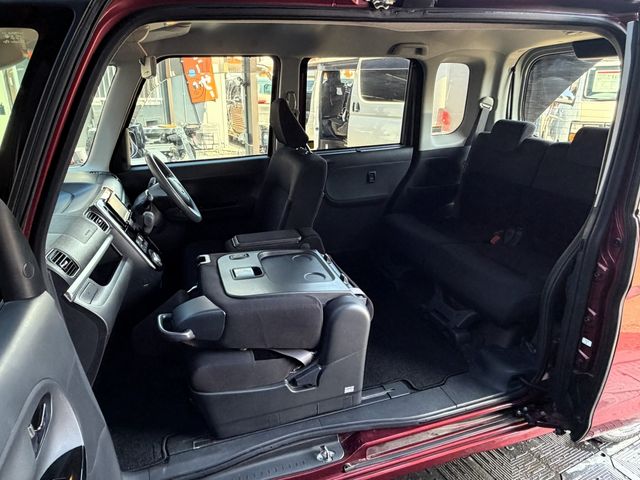 DAIHATSU TANTO CUSTOM 2015 Image 31