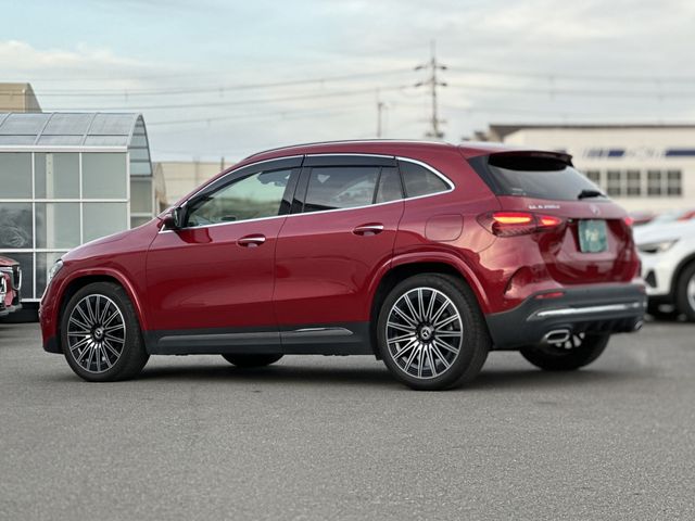 MERCEDES BENZ GLA CL 2024 Image 31