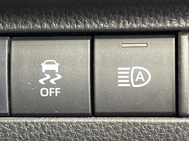 TOYOTA HARRIER HYBRID 2021 Image 31