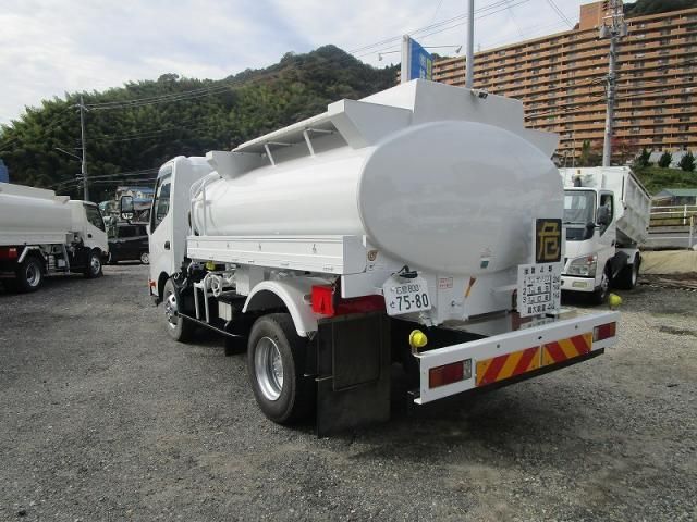TOYOTA DYNA 2017 Image 31