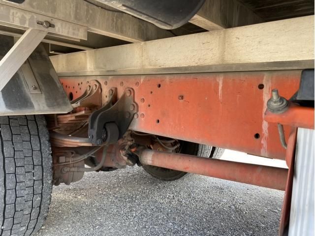 MITSUBISHI FUSOU FIGHTER 2015 Image 31